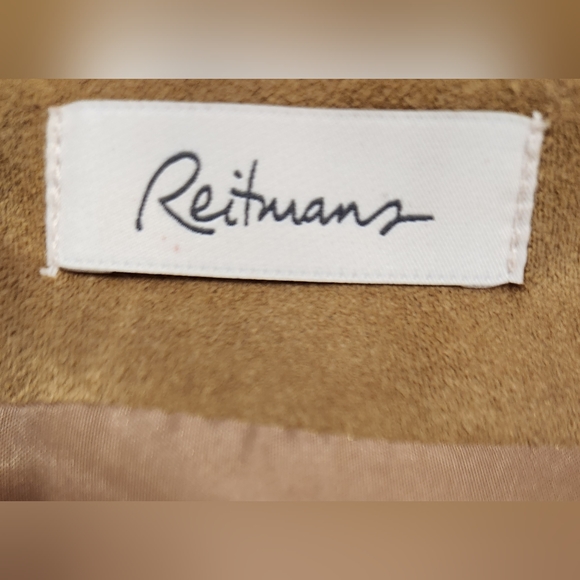 Reitmans Mini Suede Skirt with Zipper Enclosure at Back BNWT - Picture 4 of 5